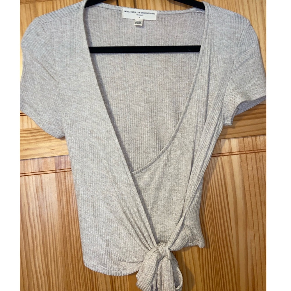 Urban Outfitters short sleeve tie crop top